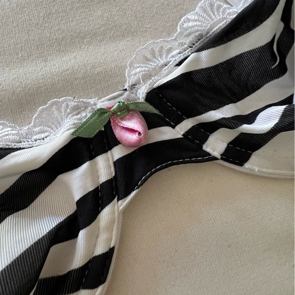 Vintage 90s Dolce & Gabbana Bra in Zebra Print w/ Logo - Picture 3 of 15